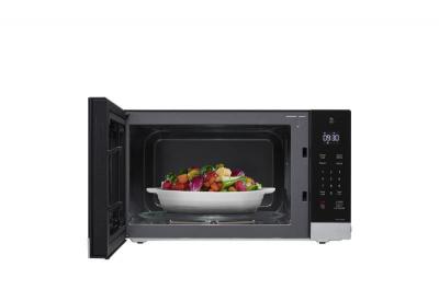 22" LG 1.5 Cu. Ft. NeoChef Countertop Microwave - MSER1590C