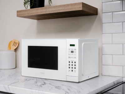 17" Danby 1.1 Cu. Ft. Microwave with Convenience Cooking Controls in White - DBMW1121BWW