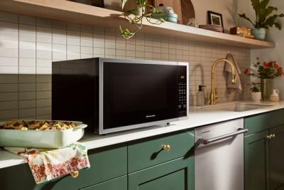 22" KitchenAid 1.6 Cu. Ft. Countertop Microwave with Auto Functions - YKMCS122PPS